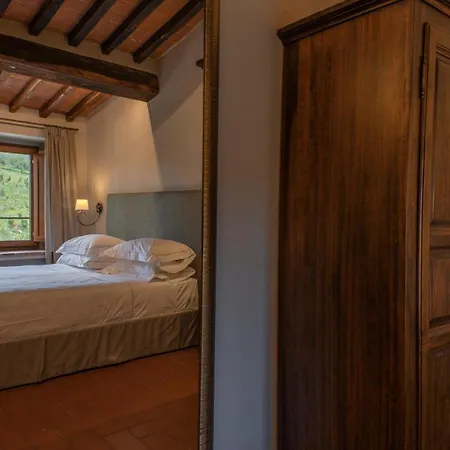 Borgo Le Noci Chianti Retreat & Pool 3*